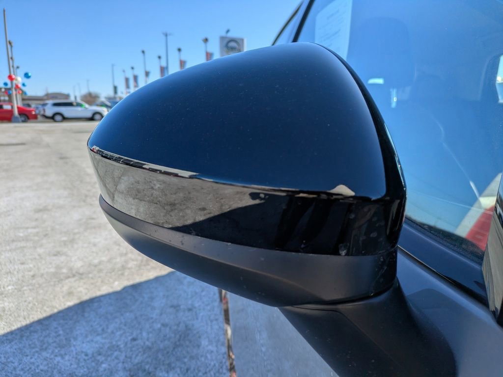 Used 2023 Nissan Ariya AWD image 13