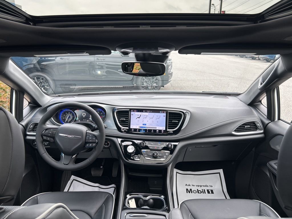 New 2026 Chrysler Pacifica Limited w/ S Appearance Package video 2