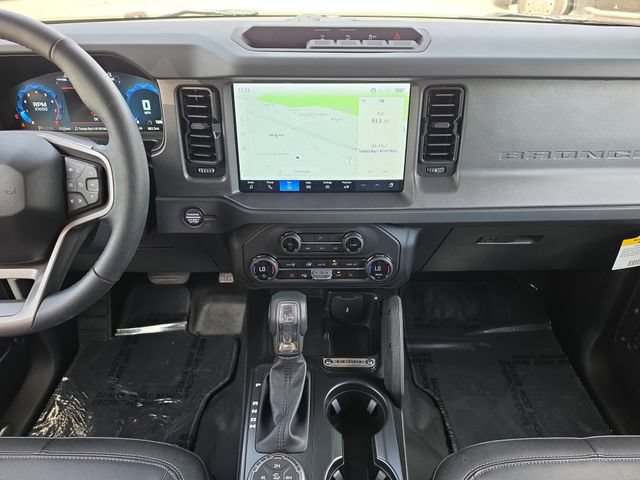 Used 2025 Ford Bronco Big Bend w/ Black Diamond Package AWD/4WD image 11