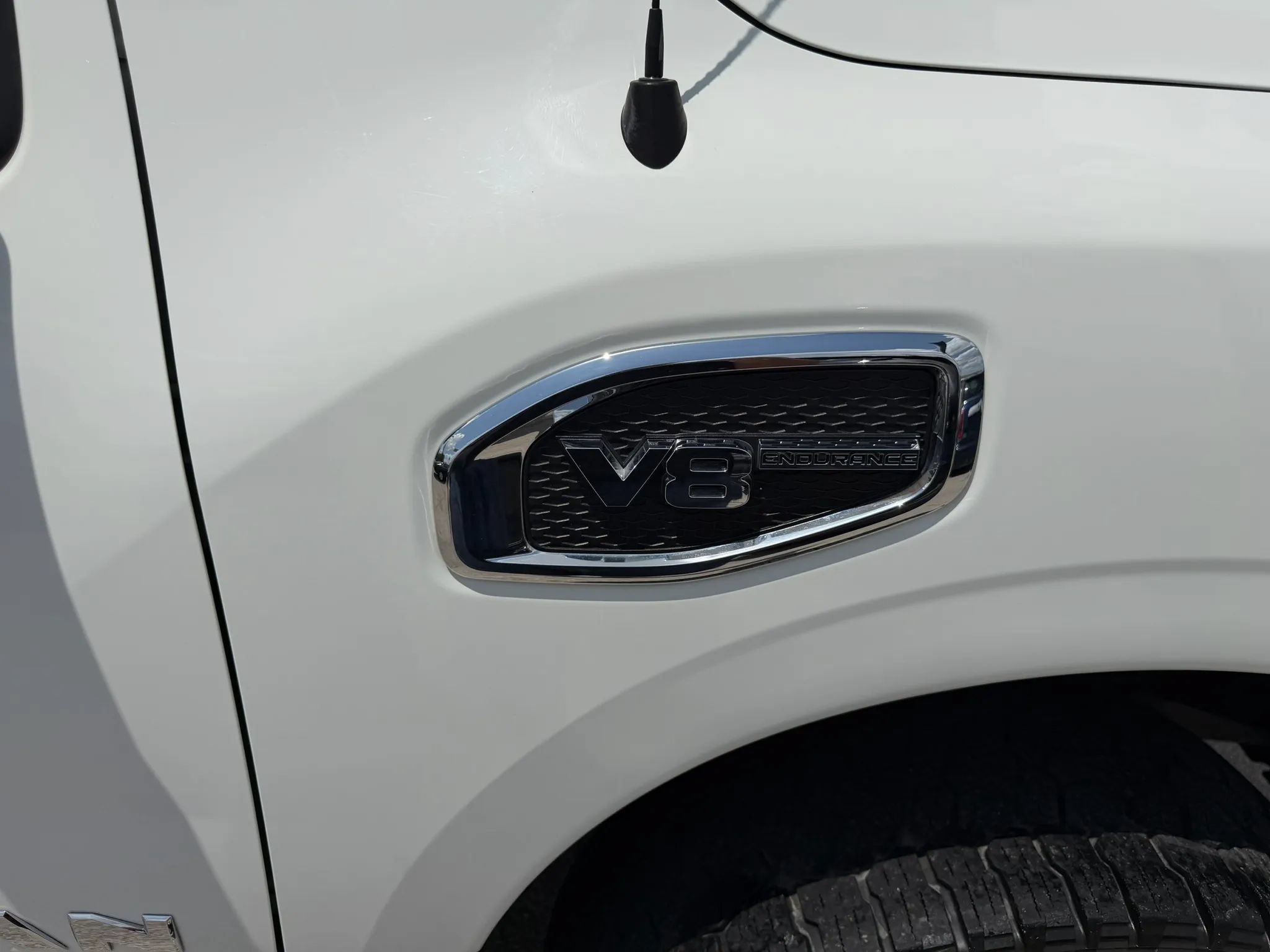 Used 2017 Nissan Titan SV RWD image 9
