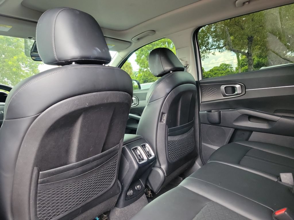 Used 2023 Kia Sorento S w/ Panoramic Sunroof Package FWD image 14