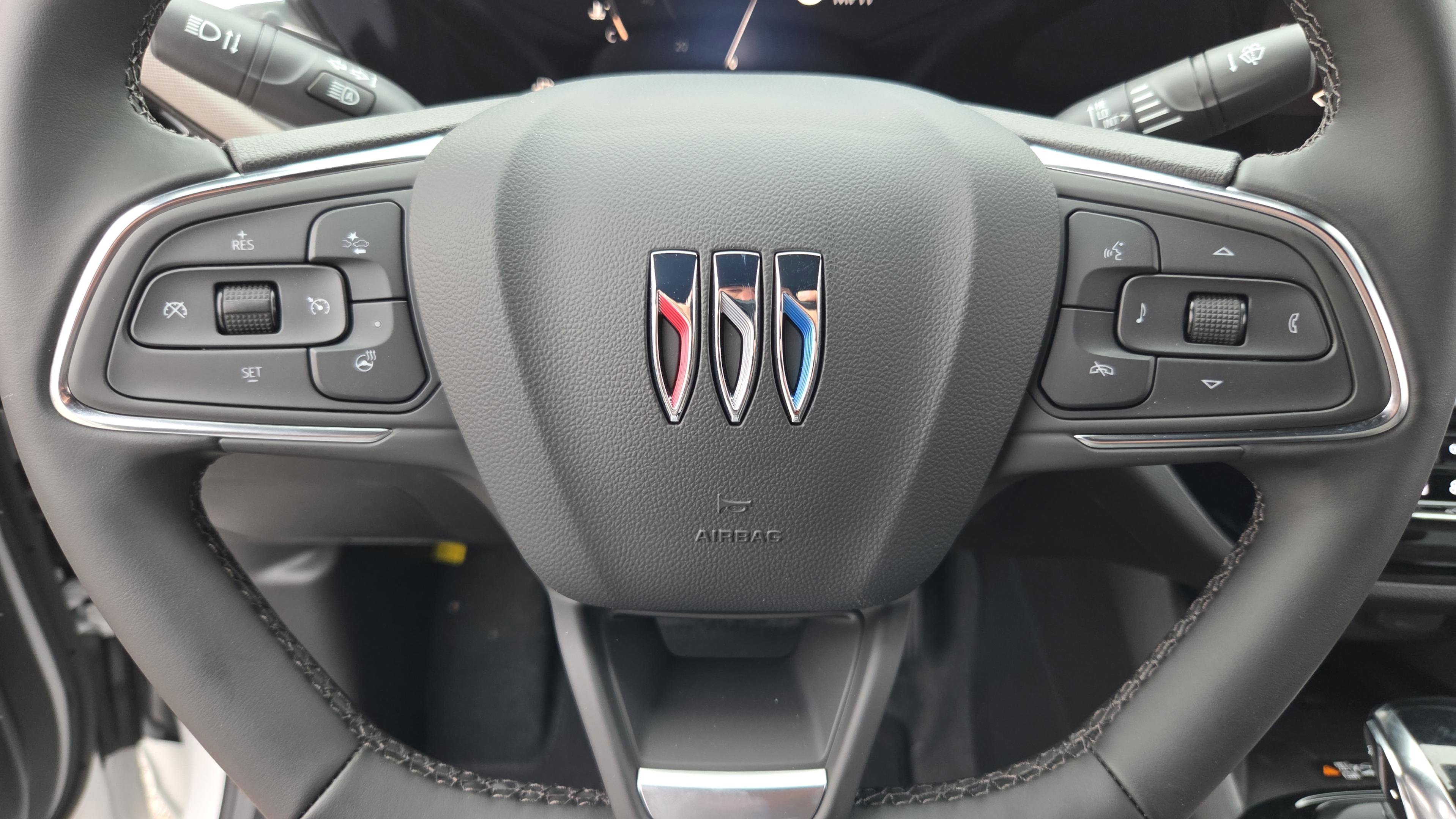 New 2026 Buick Envista Avenir FWD image 12