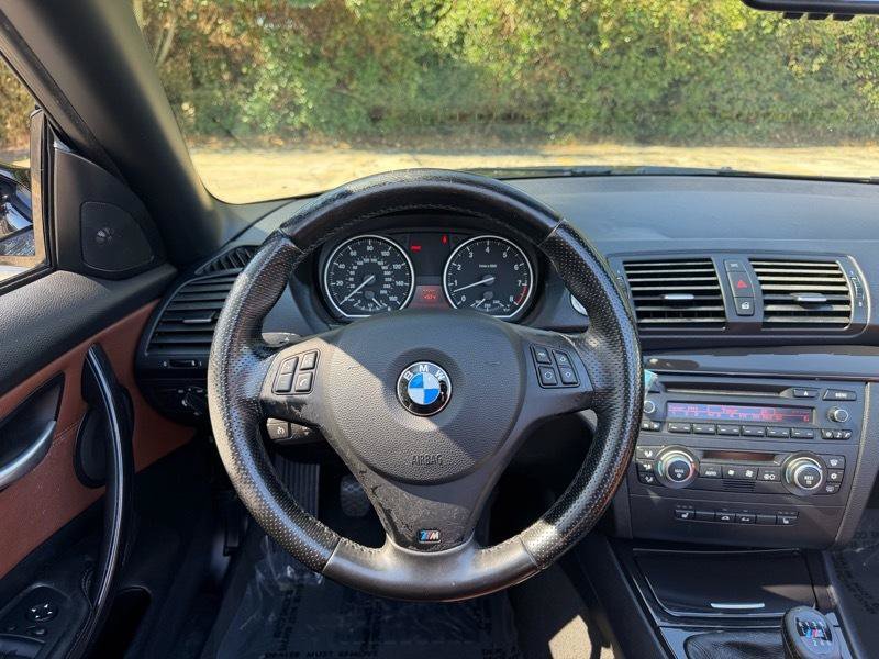 Used 2008 BMW 135i Convertible RWD image 28