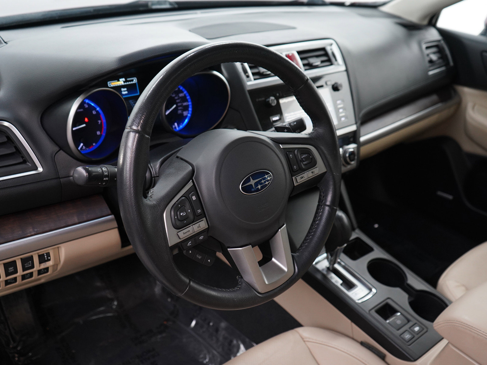 Used 2017 Subaru Outback 3.6R Limited image 21