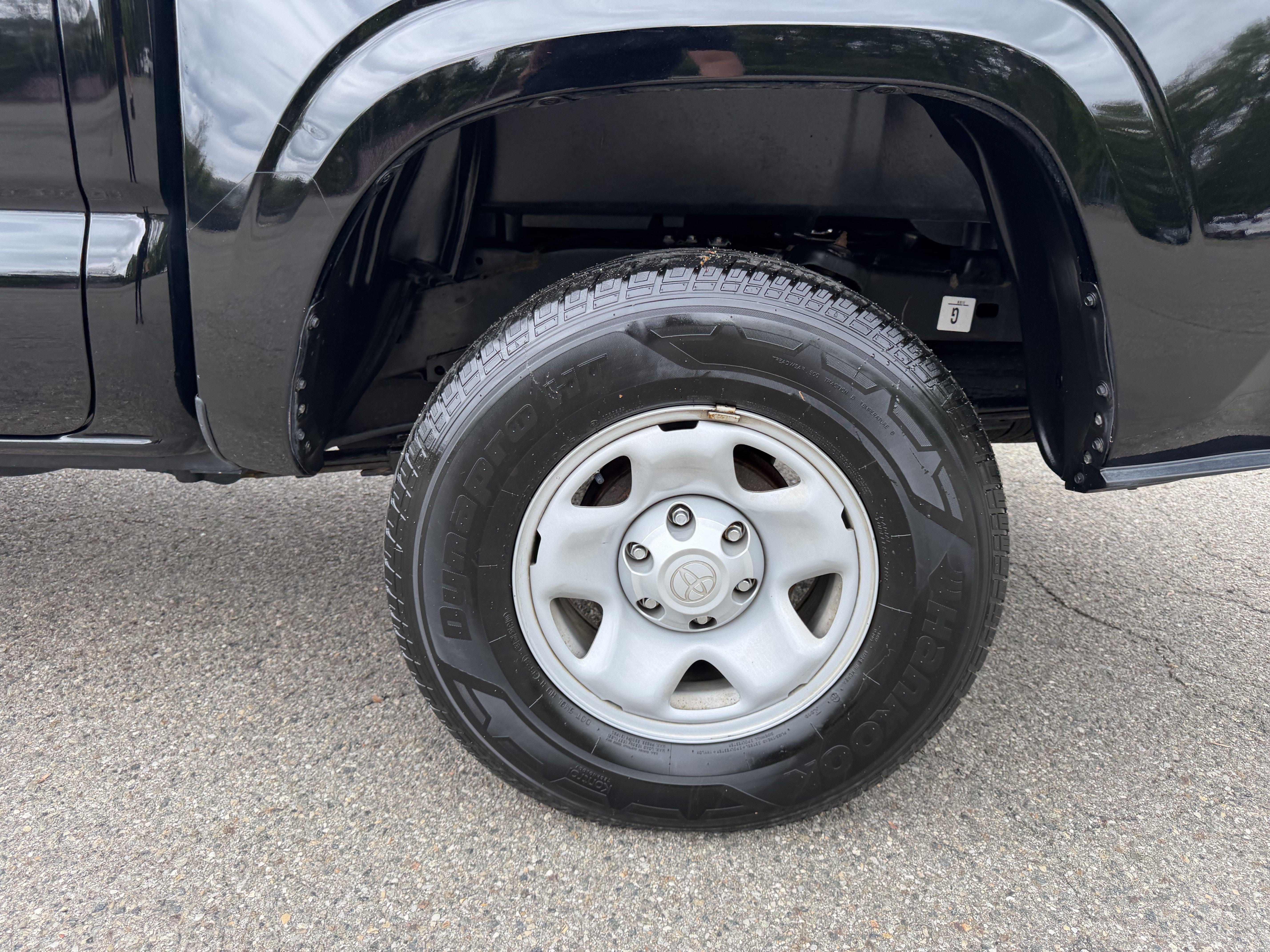 Used 2023 Toyota Tacoma SR AWD/4WD image 9