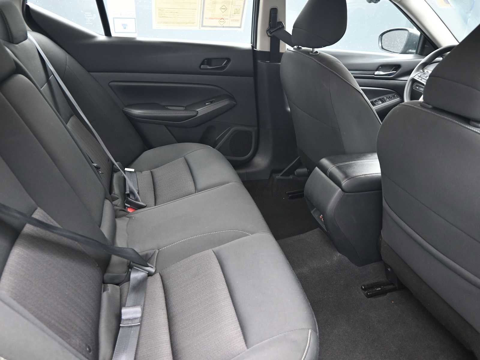 Used 2024 Nissan Altima 2.5 SV image 17