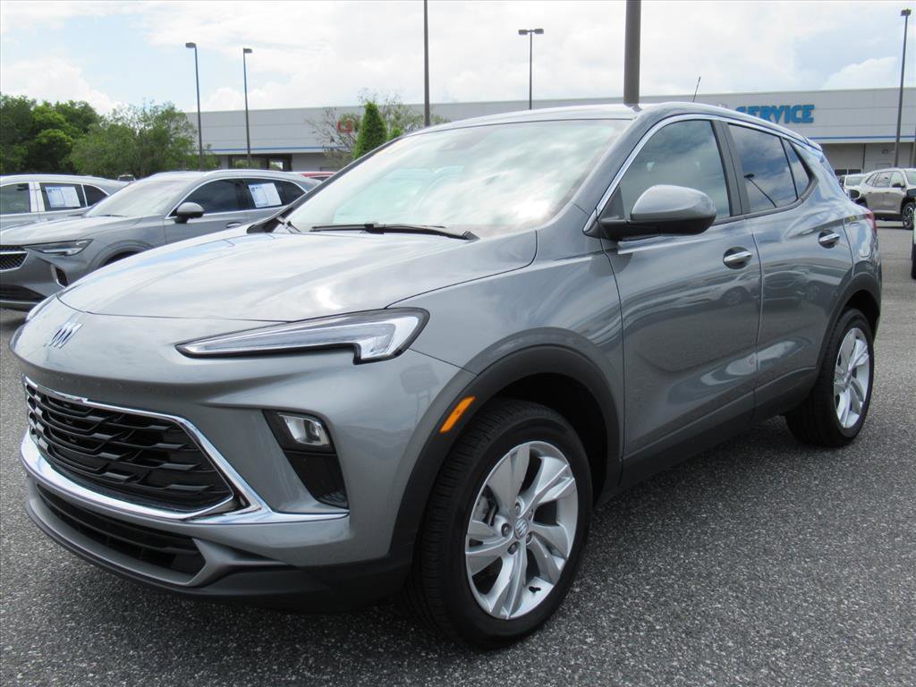 Used 2024 Buick Encore GX Preferred w/ Comfort Package image 3