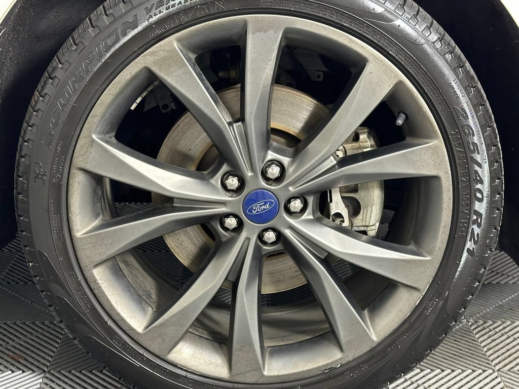 Used 2018 Ford Edge Sport w/ Equipment Group 401A AWD/4WD image 14