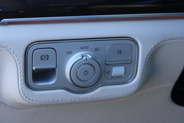 Used 2024 Mercedes-Benz GLS 450 4MATIC image 14