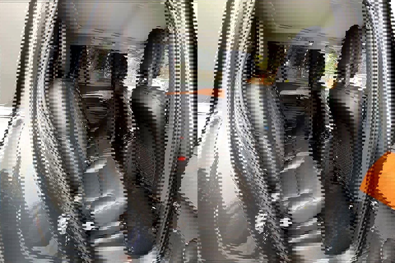 Used 2022 Volvo XC90 T8 Inscription Expression w/ Advanced Package image 30