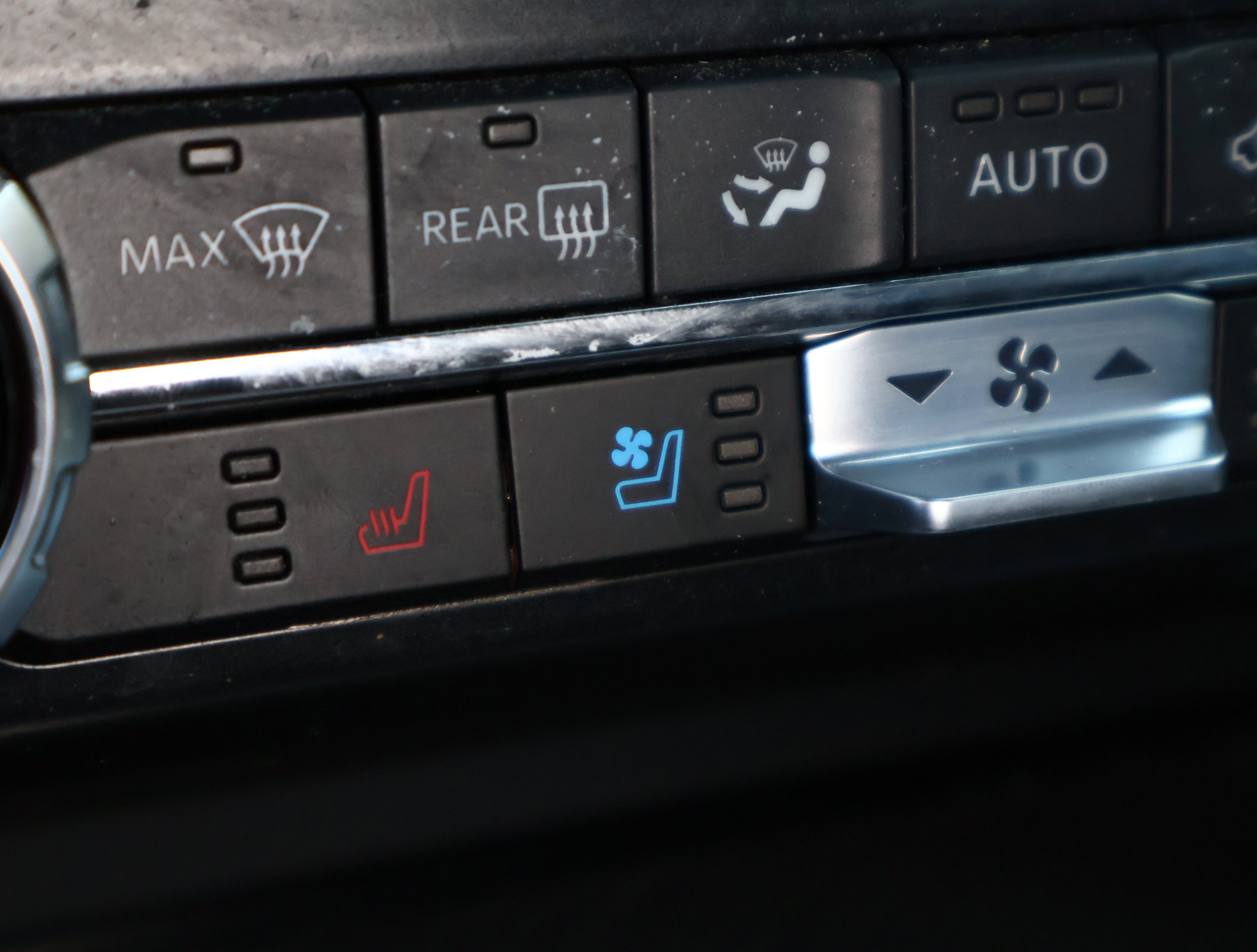 Used 2023 Ford F150 Platinum w/ Equipment Group 701A High image 5