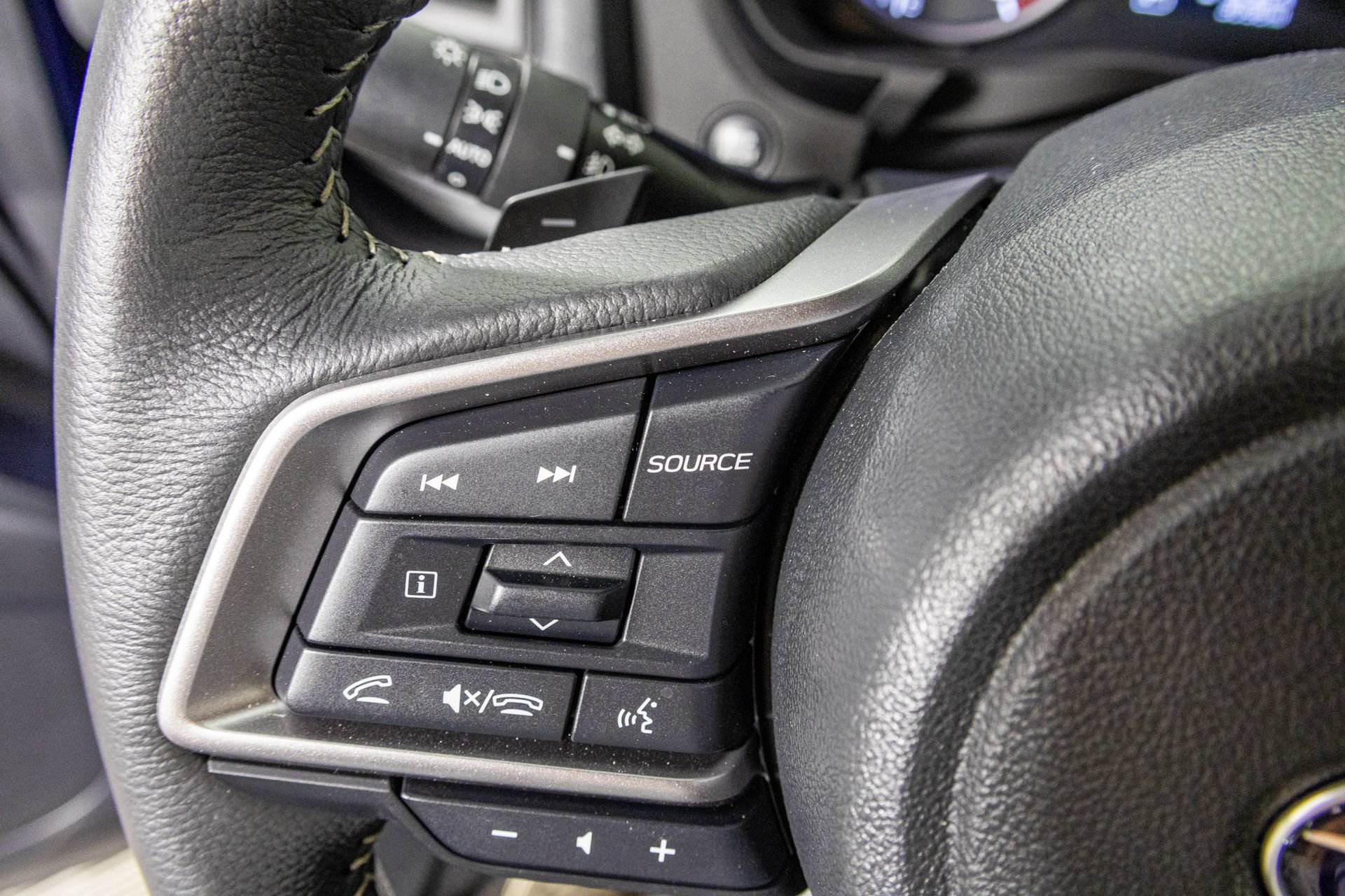 Used 2026 Subaru Ascent Premium AWD/4WD image 31