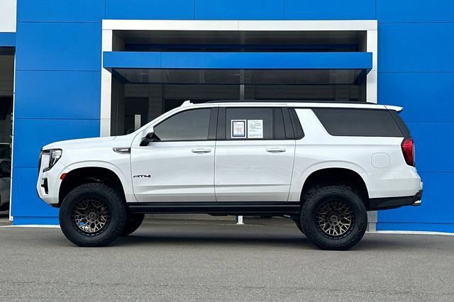 Used 2024 GMC Yukon XL AT4 w/ Technology Package AWD/4WD image 9