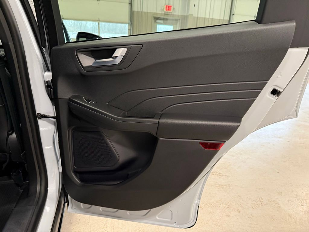New 2026 Ford Escape ST-Line w/ Tech Pack #1 AWD/4WD image 15
