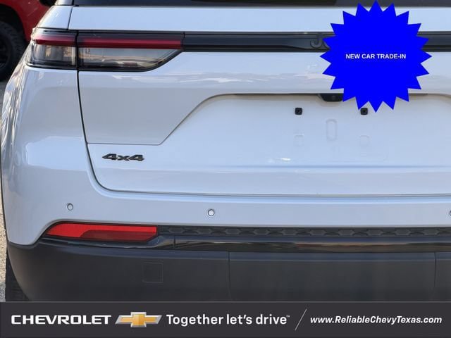 Used 2023 Jeep Grand Cherokee Limited w/ Black Appearance Package AWD/4WD image 9