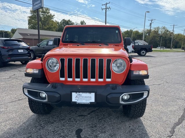Used 2019 Jeep Wrangler Unlimited Sahara image 2
