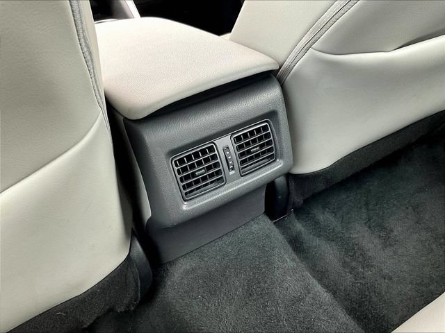 Used 2024 Toyota Camry SE w/ Audio Upgrade Package FWD image 11