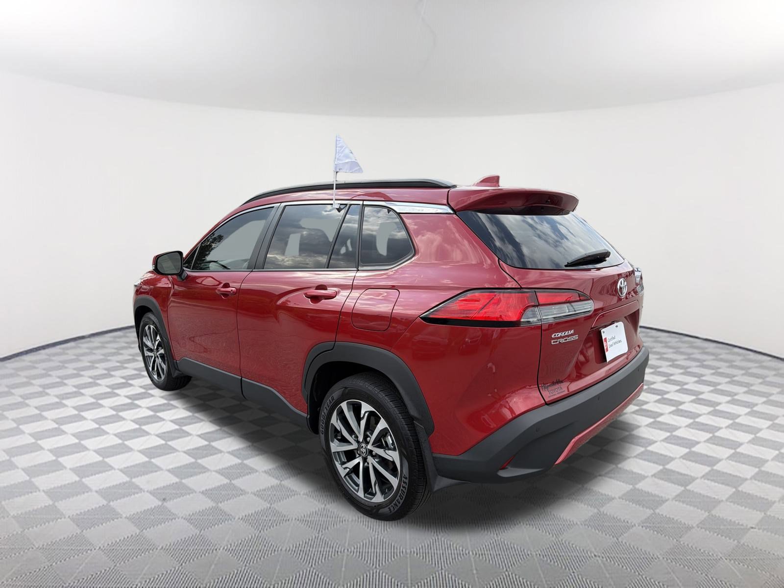 Certified 2023 Toyota Corolla Cross XLE image 15