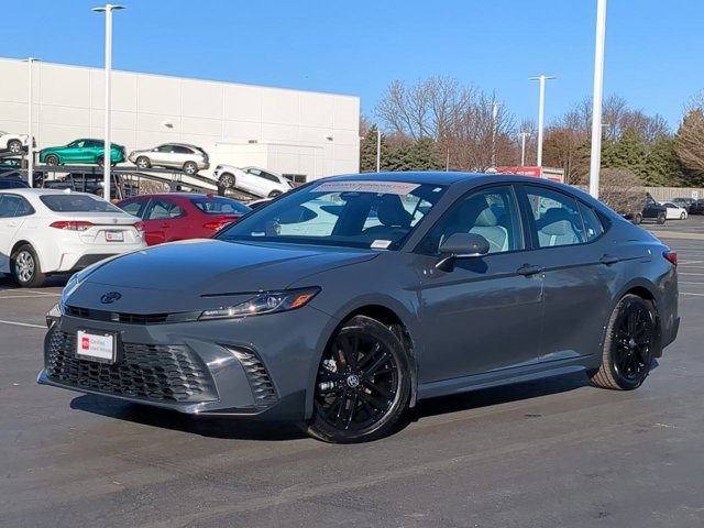 Certified 2025 Toyota Camry SE video 2