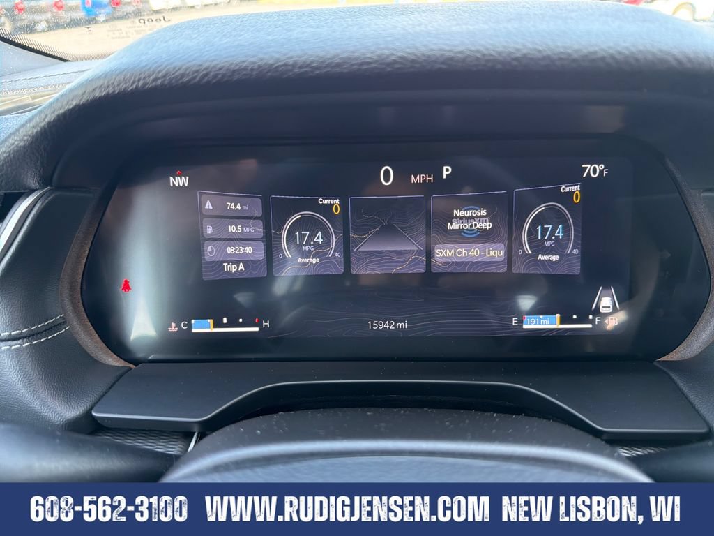 Used 2025 Jeep Grand Cherokee Altitude AWD/4WD image 15