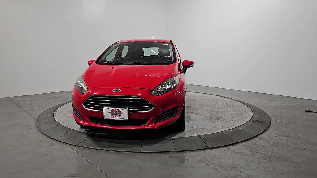 Used 2015 Ford Fiesta SE image 9