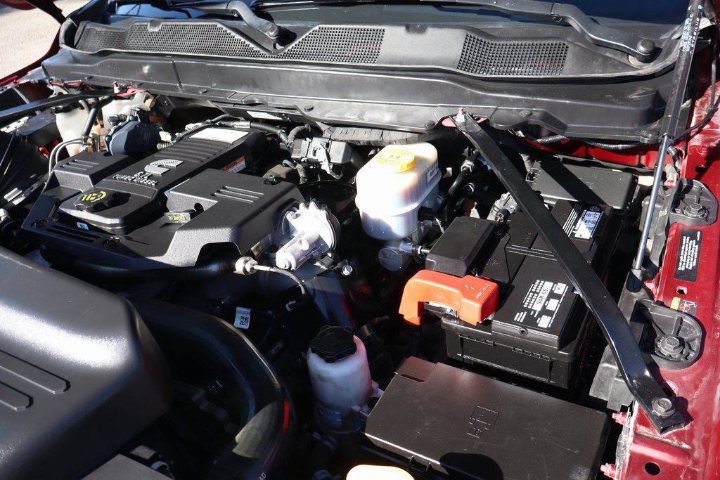 Used 2024 RAM 2500 Tradesman w/ Chrome Appearance Group image 12