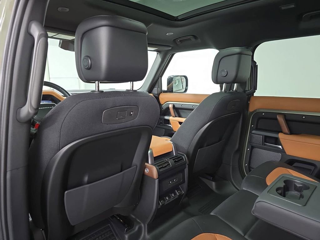 Used 2022 Land Rover Defender 110 X AWD/4WD image 27