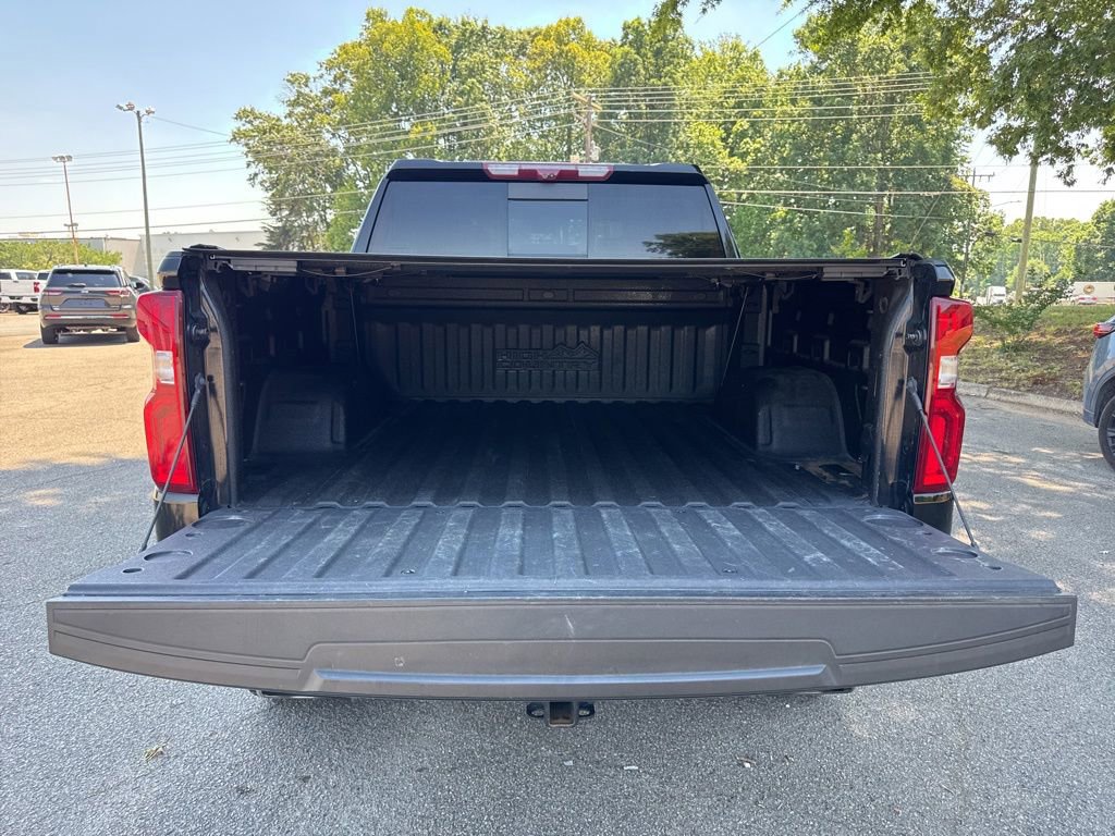 Used 2023 Chevrolet Silverado 1500 High Country w/ Technology Package AWD/4WD image 32