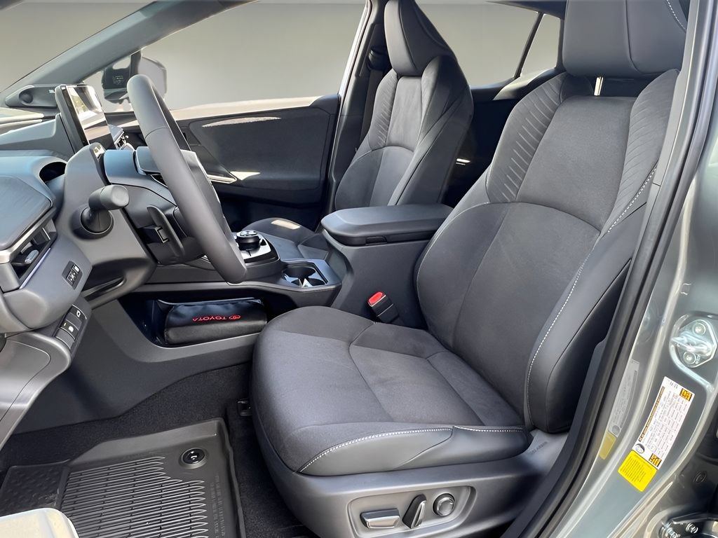 New 2026 Toyota C-HR AWD/4WD image 11