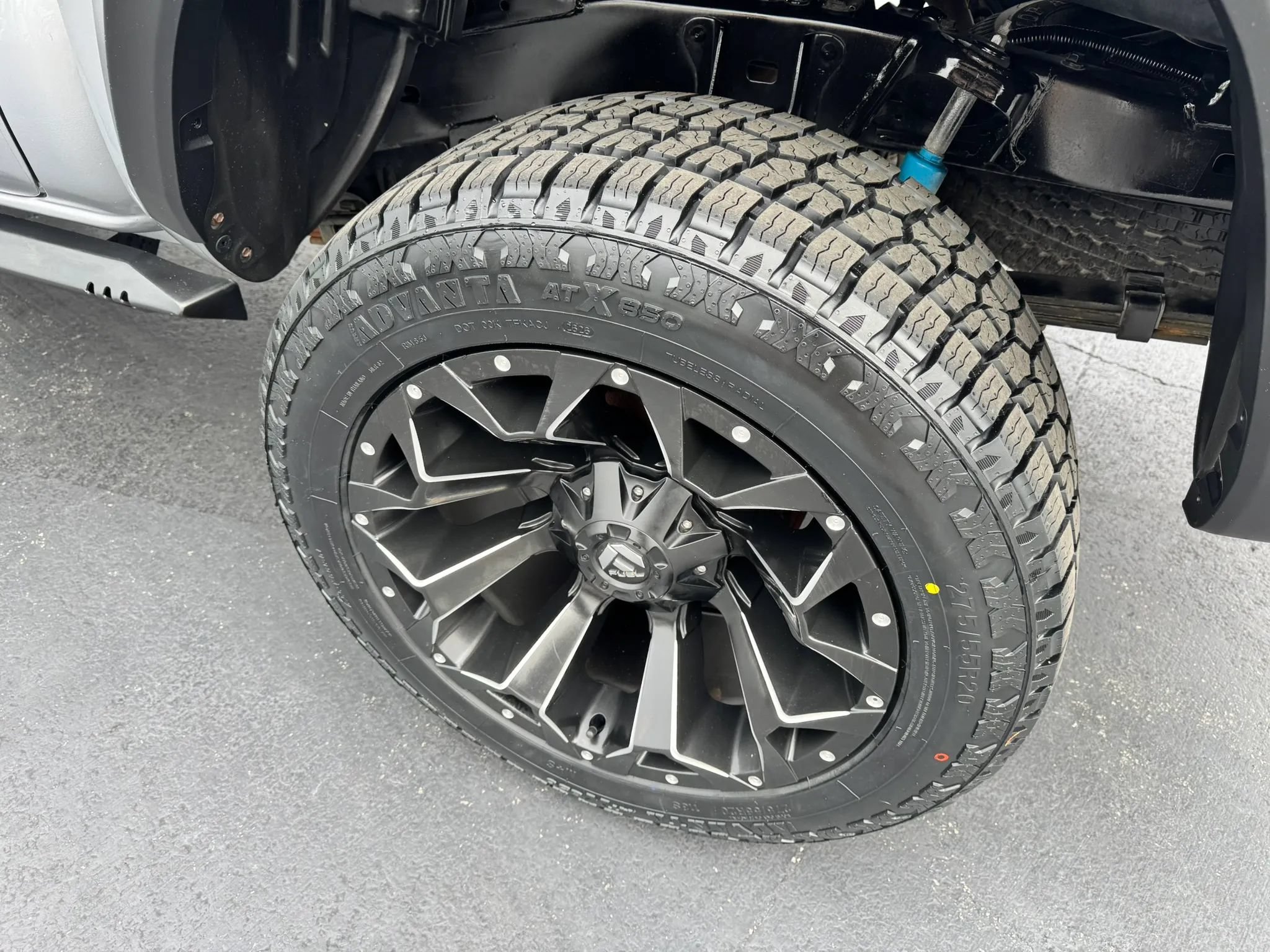 Used 2018 Toyota Tacoma TRD Off-Road w/ Technology Package AWD/4WD image 42
