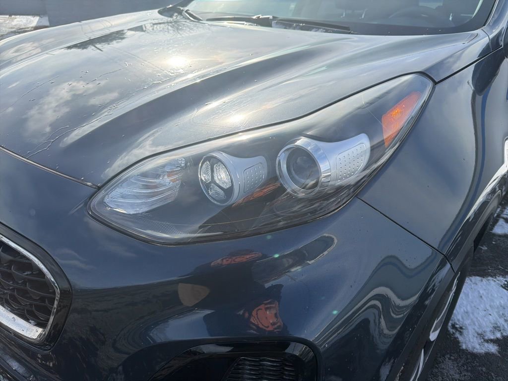 Used 2020 Kia Sportage LX image 9