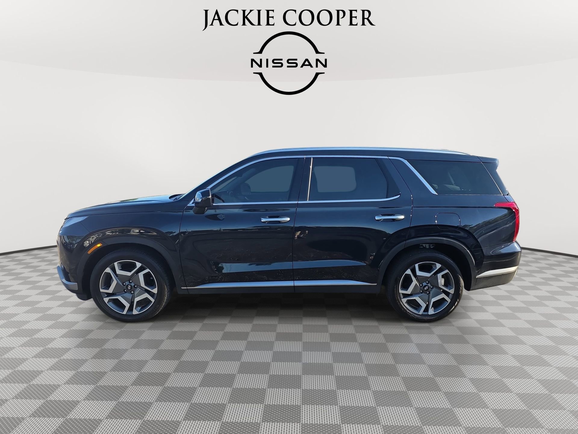 Used 2024 Hyundai Palisade SEL w/ Premium Package FWD image 8