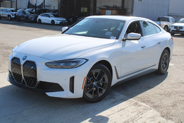 Used 2024 BMW i4 eDrive35 w/ Premium Package RWD image 12