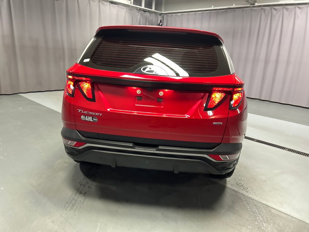 Used 2023 Hyundai Tucson SE image 6