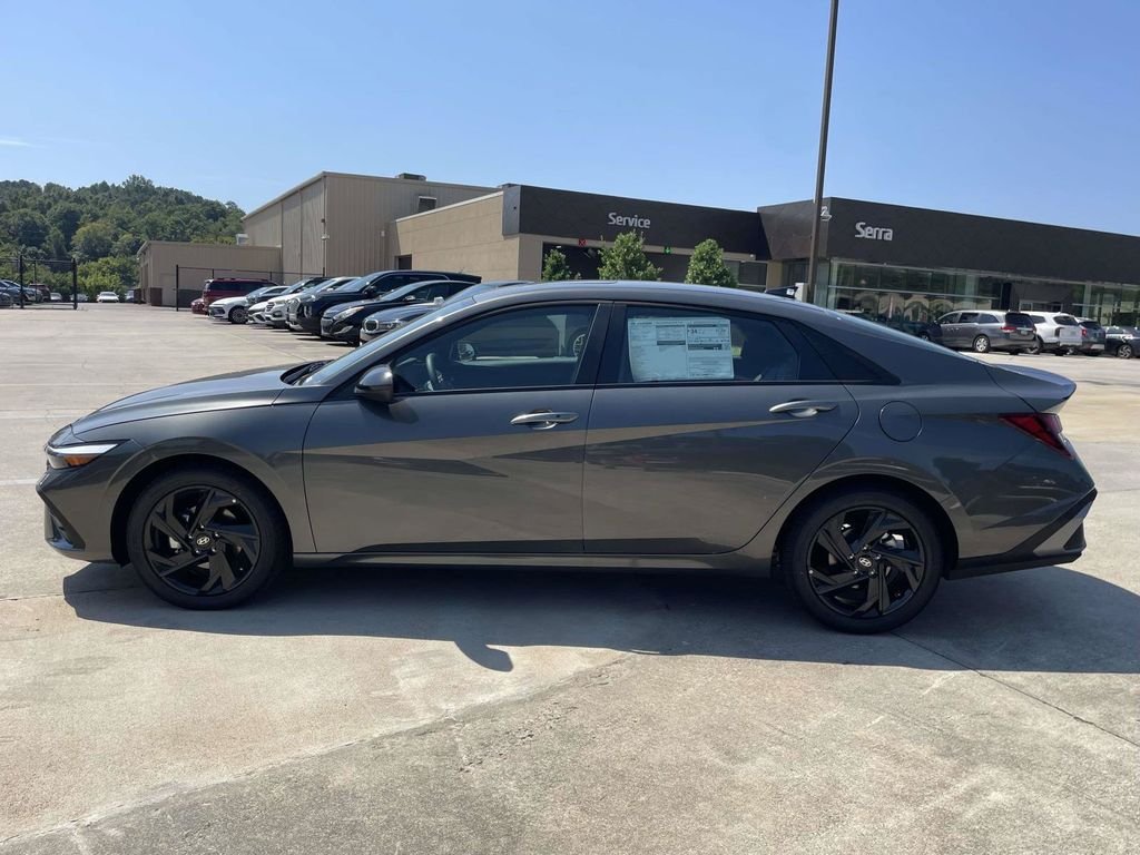New 2026 Hyundai Elantra SEL Sport FWD image 6