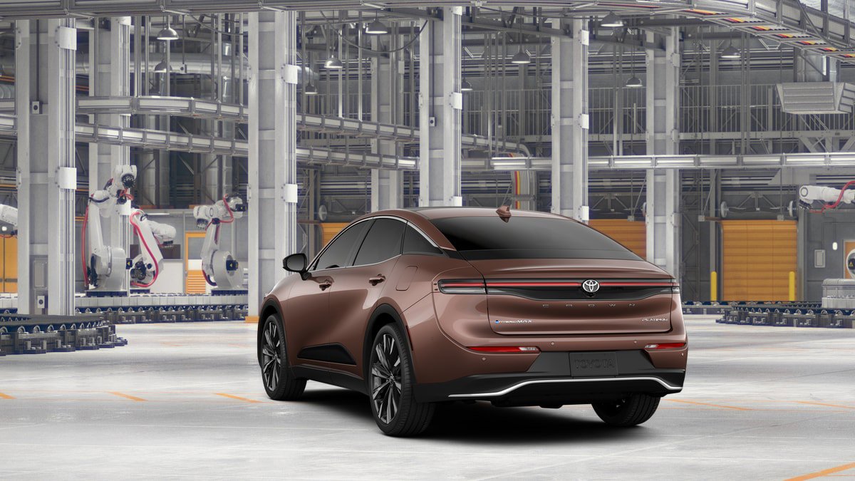 New 2026 Toyota Crown Platinum AWD/4WD image 7