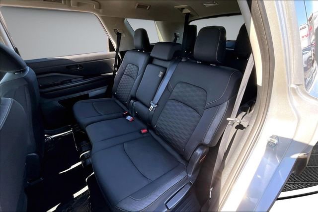 Certified 2024 Nissan Pathfinder SV FWD image 21