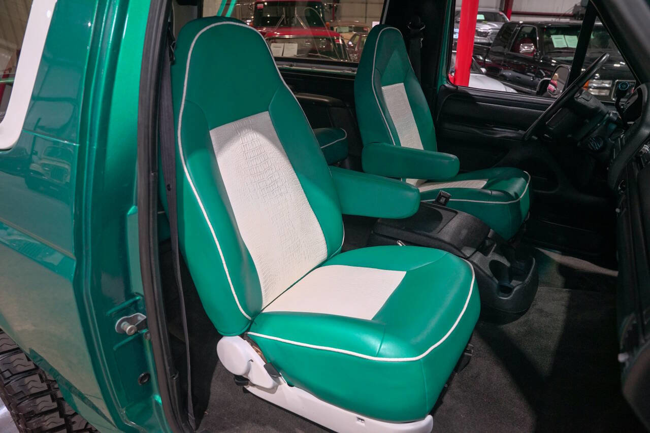 Used 1995 Ford Bronco XLT image 39