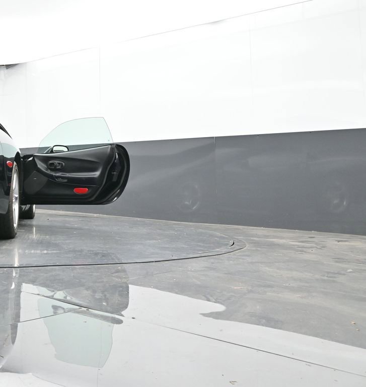 Used 2003 Chevrolet Corvette Convertible w/ Preferred Equipment Group1 image 80