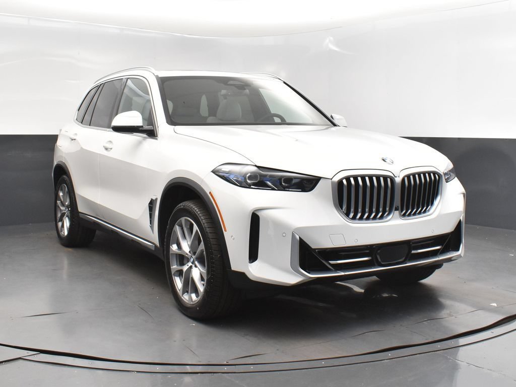 Used 2026 BMW X5 sDrive40i w/ Parking Assistance Package RWD image 9