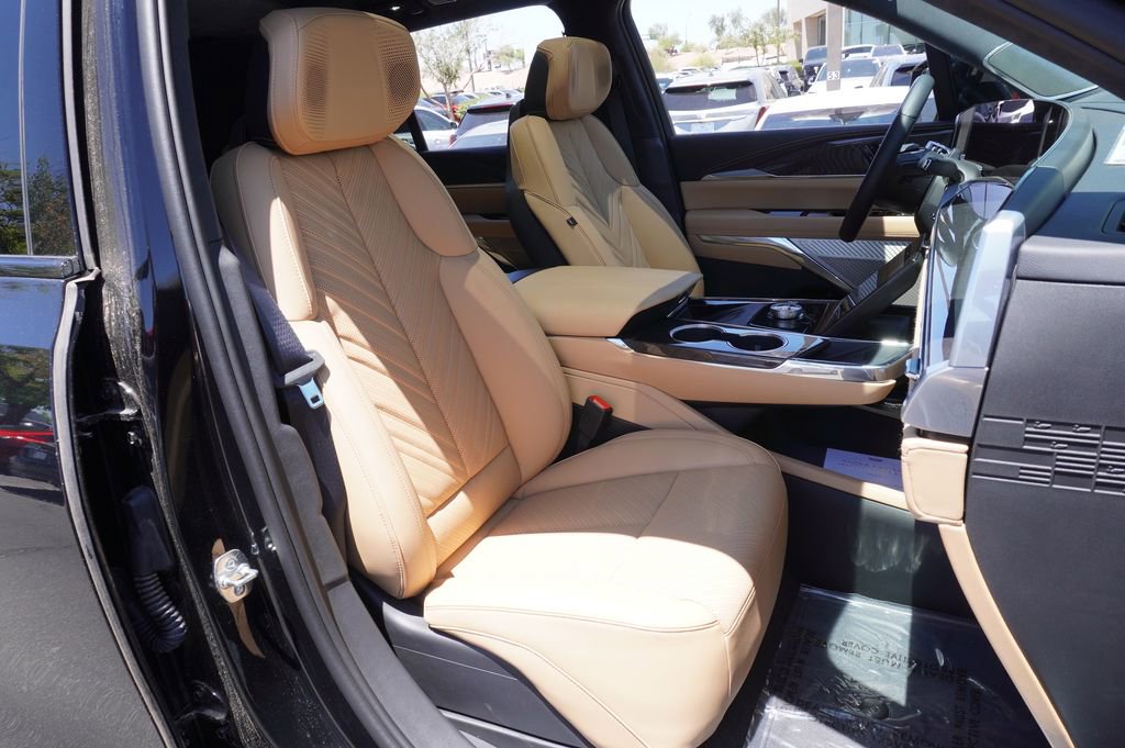 New 2025 Cadillac Escalade IQ Luxury 2 image 12