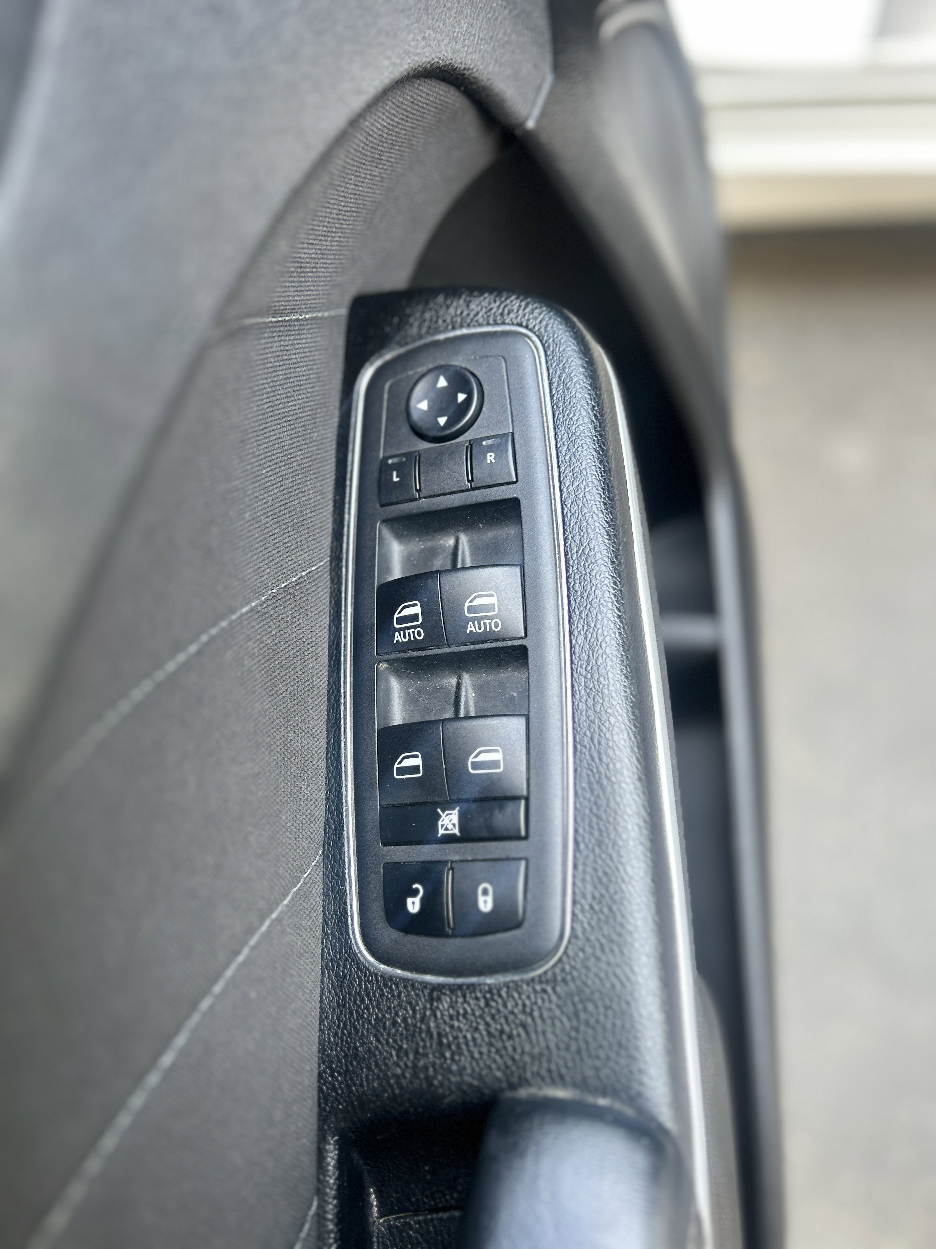 Used 2023 Dodge Charger R/T w/ Navigation & Travel Group RWD image 12
