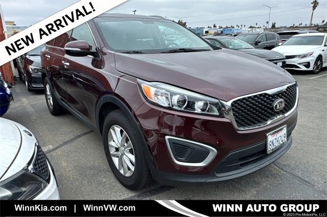 Certified 2017 Kia Sorento LX w/ LX Convenience Package