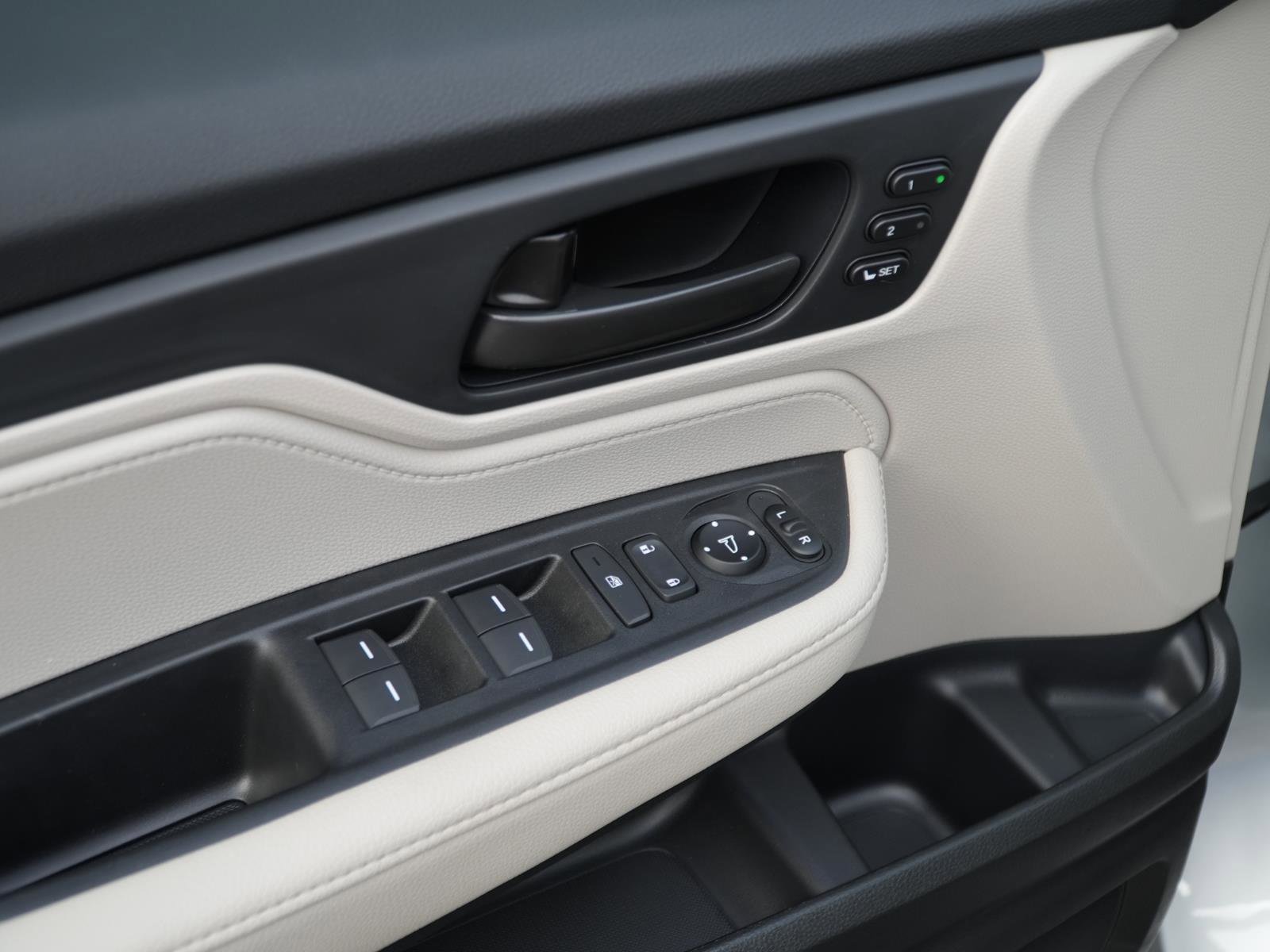 New 2026 Honda Odyssey EX-L image 14