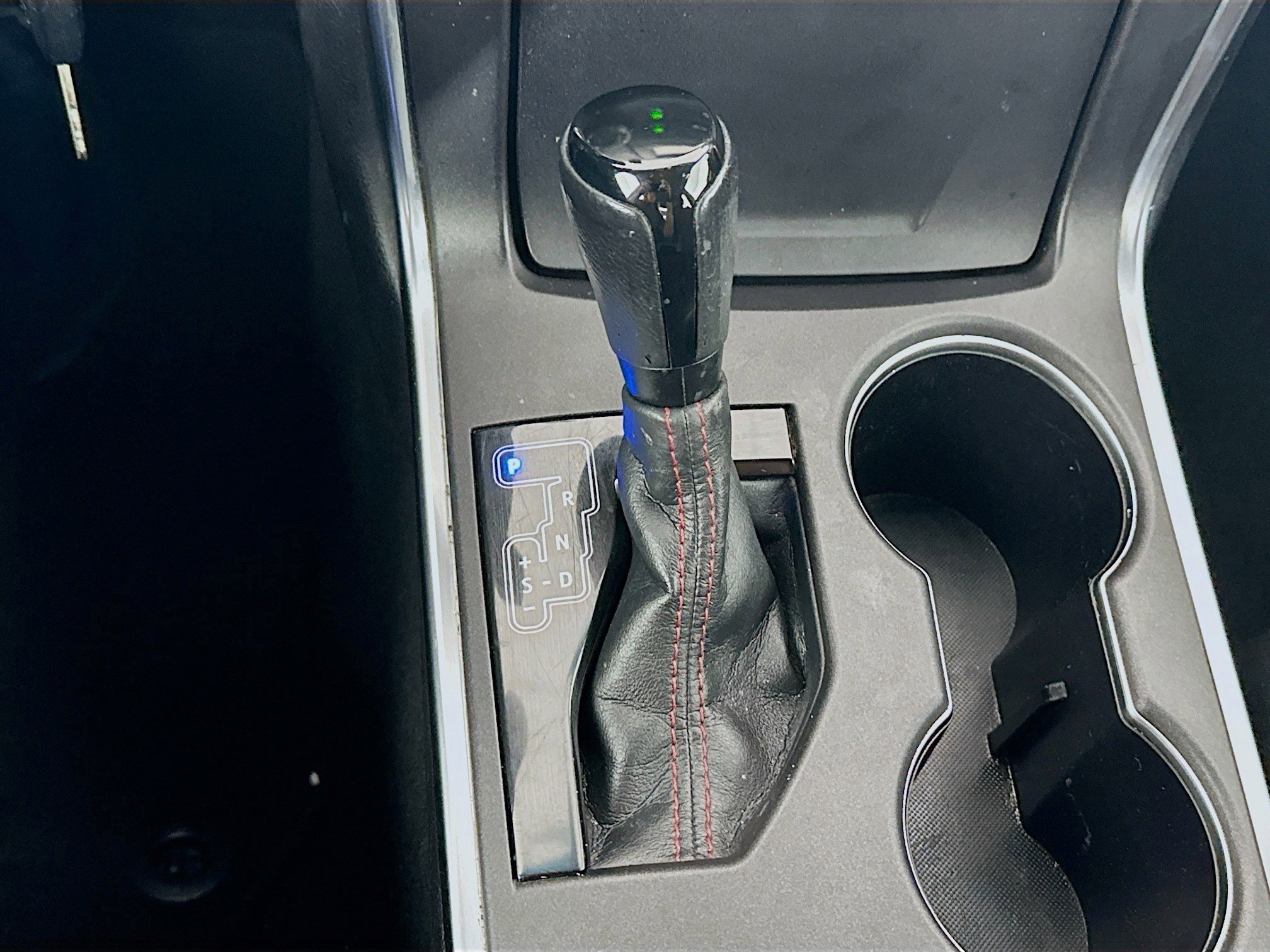 Used 2016 Toyota Camry SE image 22