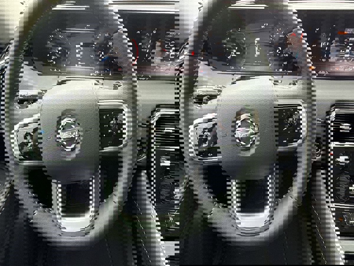 New 2026 Nissan Armada SV image 15