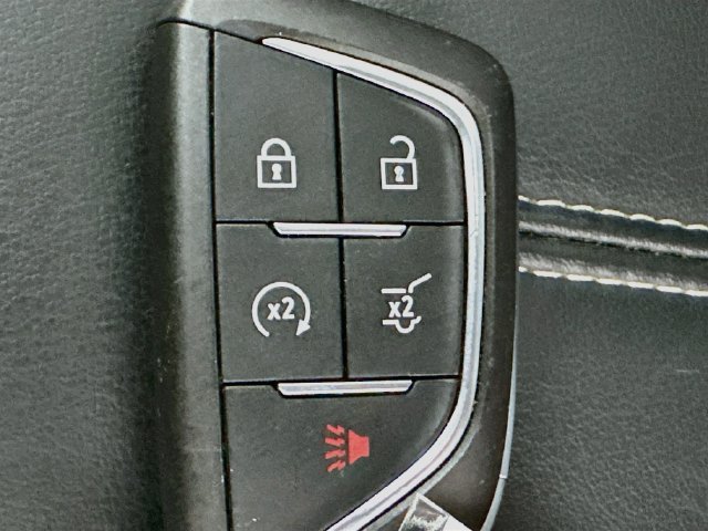 Used 2024 Cadillac Lyriq Tech AWD/4WD image 16