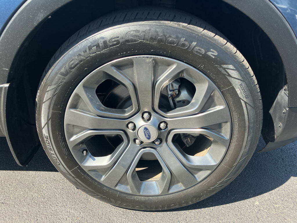 Used 2018 Ford Explorer Sport w/ Equipment Group 401A image 10