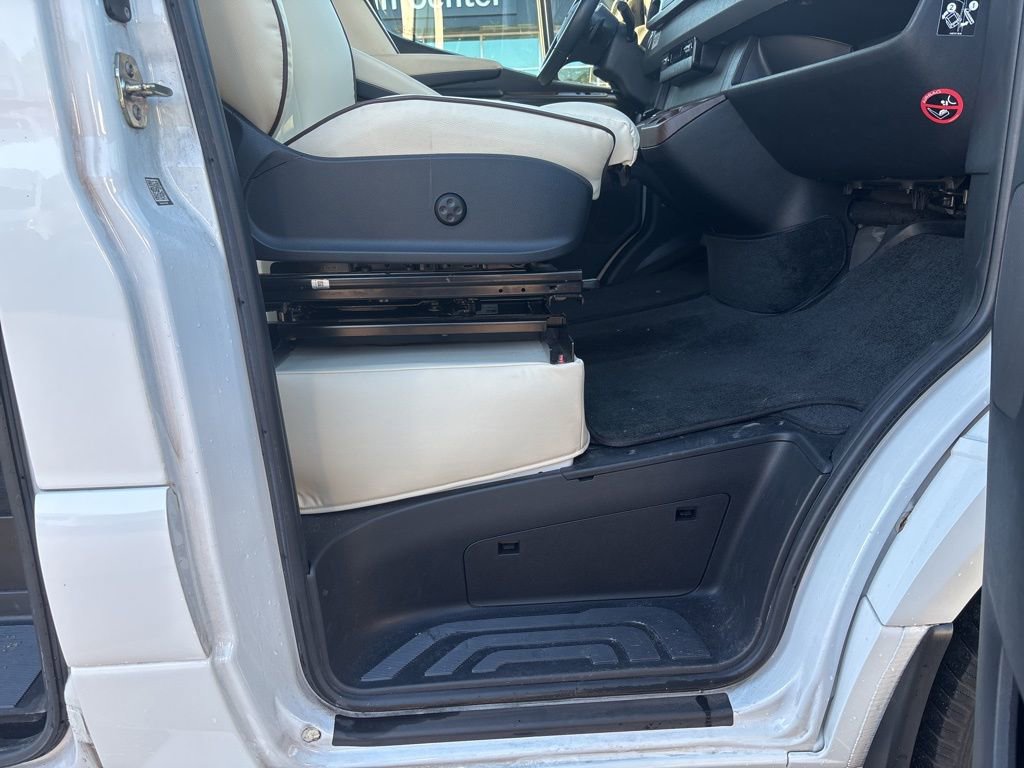 Used 2022 Mercedes-Benz Sprinter 2500 image 74