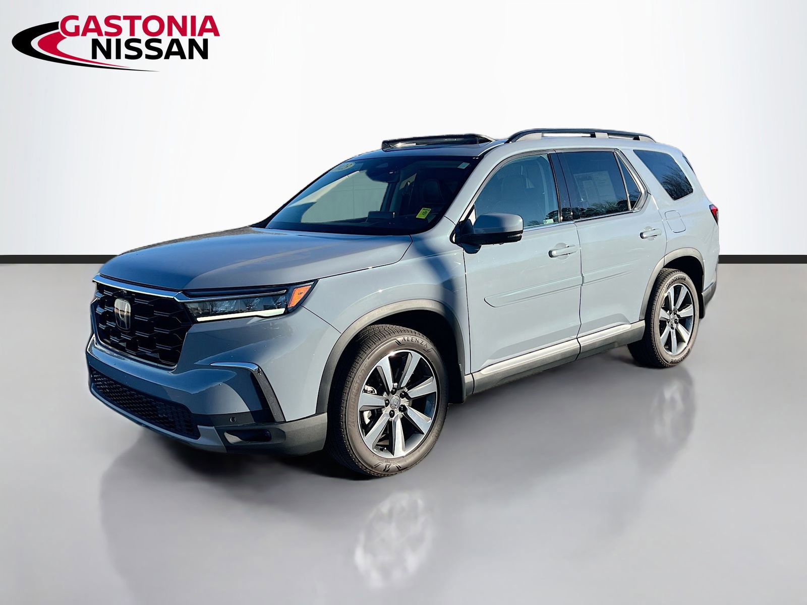 Used 2023 Honda Pilot Elite image 3